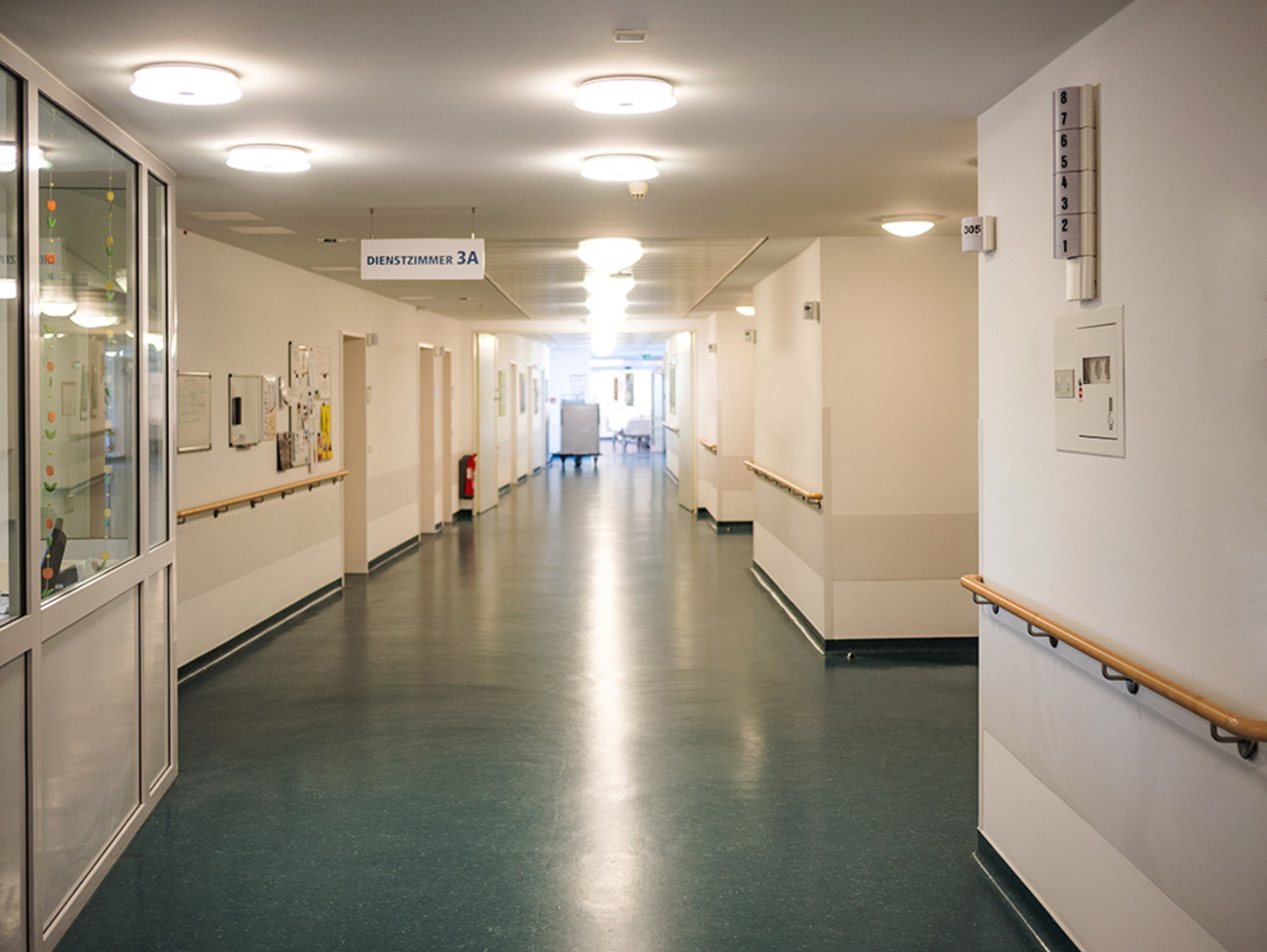 Feststell­anlagen bei elektrobau LKK GmbH in Halstenbek