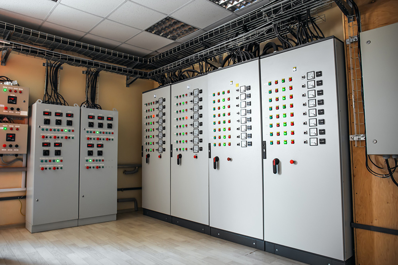 Schalt­anlagen­bau bei elektrobau LKK GmbH in Halstenbek