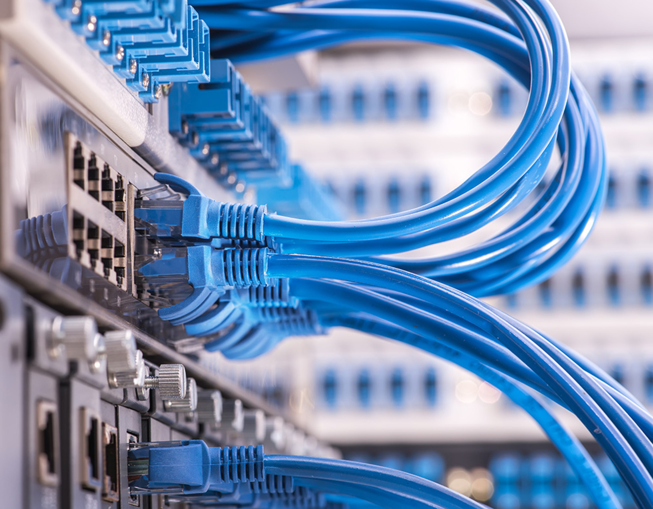 Netzwerke bei elektrobau LKK GmbH in Halstenbek