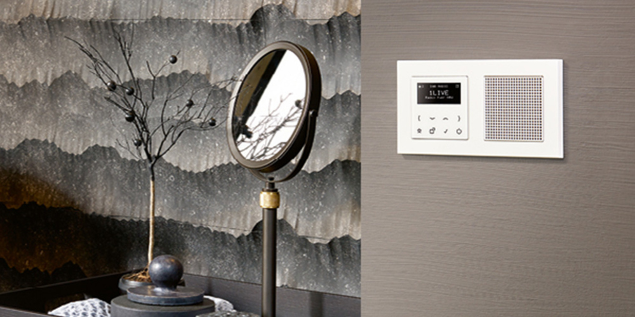 JUNG Smart Radio DAB+ bei elektrobau LKK GmbH in Halstenbek